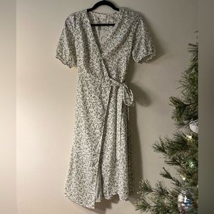 NWT Green floral wrap dress